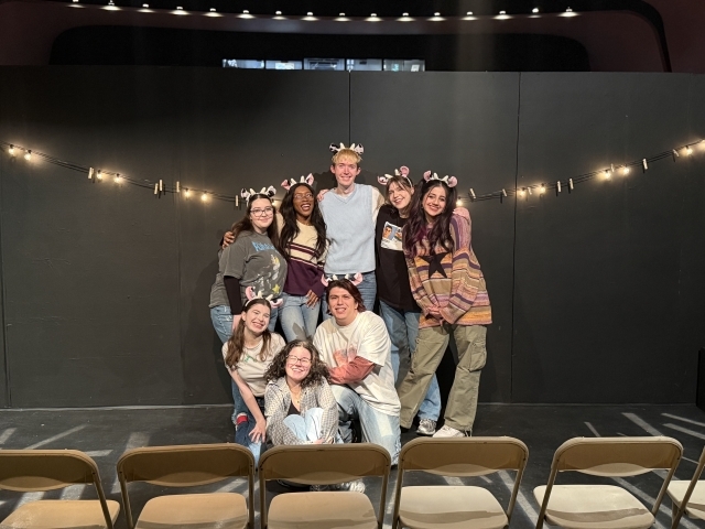 Group photo of college students 