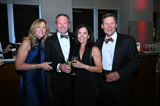 President's Dinner honorees and attendees