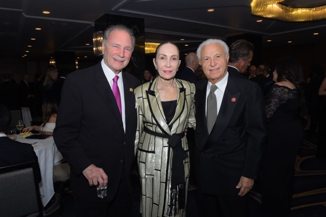 President's Dinner honorees and attendees