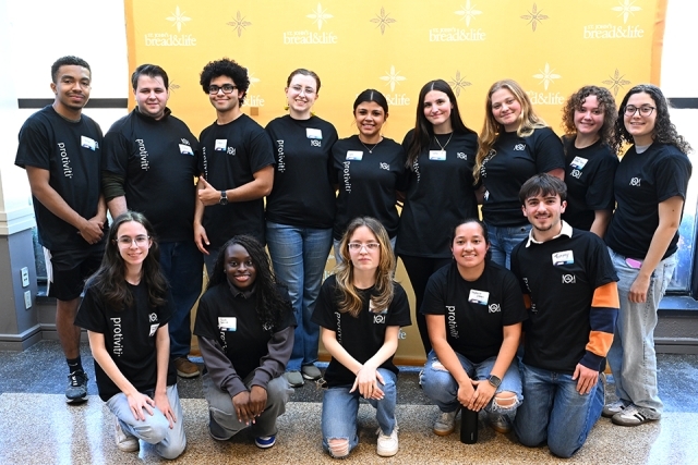 Group photo at event 