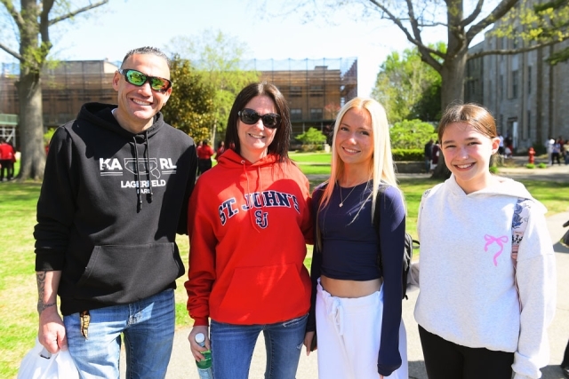 Future st johns student and their parents 