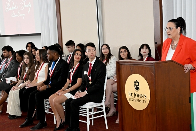 Speaker at President's Society event at St. John's 