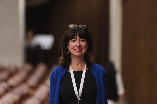 Dr. Anna Rowlands