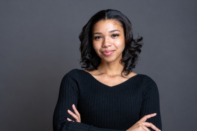 Eleesia Hernandez headshot.
