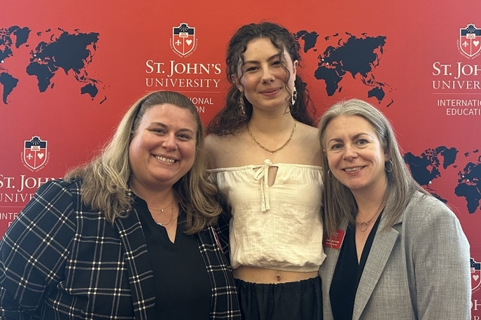 Kéavae Adams, Amy, and Christina Quartararo