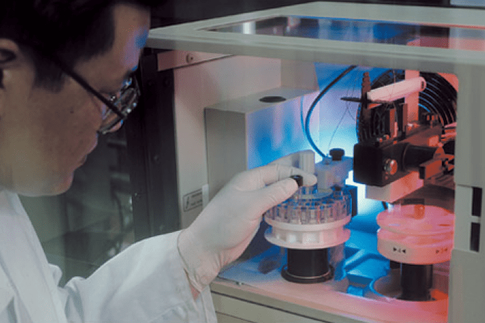 Pharmacy student at work in the lab