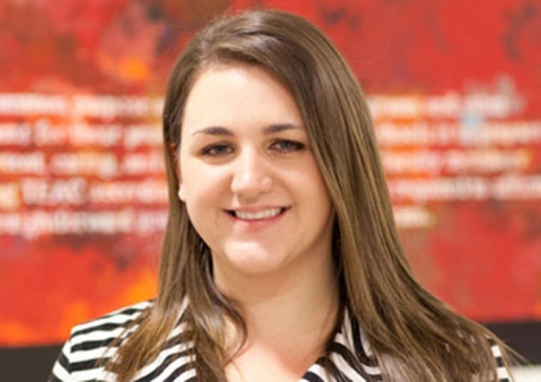 Stephanie Zirbes headshot