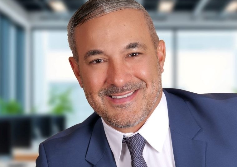 Peter Gonzalez Jr. ’02TCB 