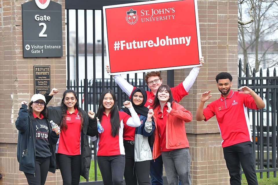 St. John’s Rolls out First In-Person Accepted Student Day since 2019
